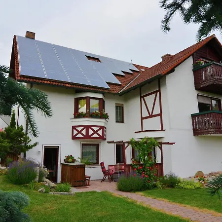 Holiday home With Garden In Zeil am Main